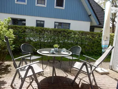 Ein Garten an der Unterkunft Eichenpark 32