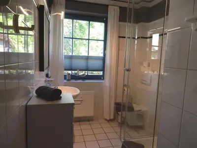 Ein Badezimmer in der Unterkunft Eichenpark 33