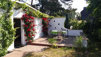 Ein Garten an der Unterkunft Ferienhäuschen