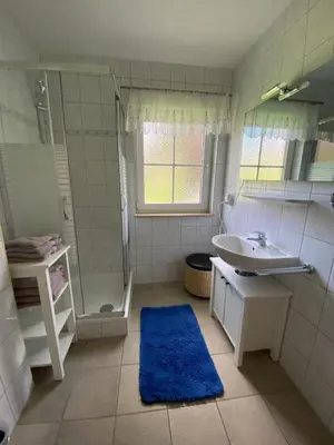 Ein Badezimmer in der Unterkunft Haus hinter der Düne