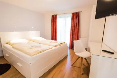 Ein Bett oder Betten in einem Zimmer der Unterkunft Ostseebrise Reetdach 2