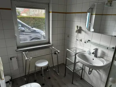 Ein Badezimmer in der Unterkunft Boddenwind FW 1
