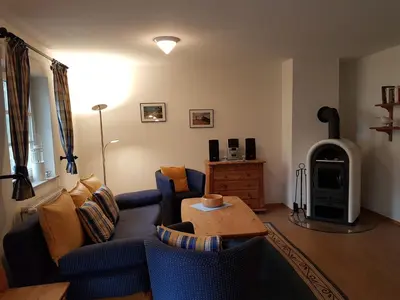 Ein Sitzbereich in der Unterkunft Haus Weidenhof App 1