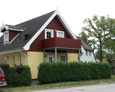 Das Gebäude in dem sich die Ferienwohnung befindet