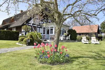 Ein Garten an der Unterkunft Fachwerkhaus