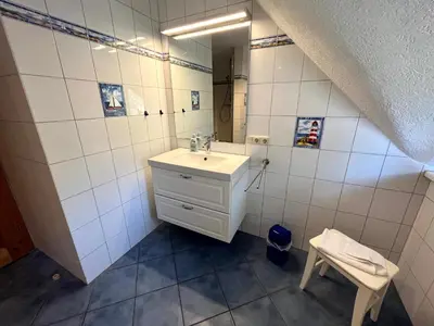 Ein Badezimmer in der Unterkunft Ferienwohnung Lasse in Wieck