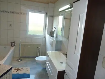 Ein Badezimmer in der Unterkunft romantisches Ferienhaus Boddenblick mit Sauna