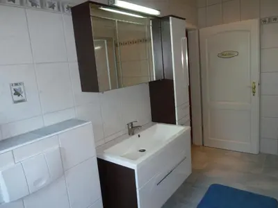 Ein Badezimmer in der Unterkunft romantisches Ferienhaus Boddenblick mit Sauna