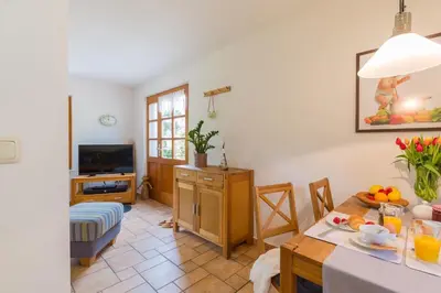 Ein Bett oder Betten in einem Zimmer der Unterkunft reetgedecktes FH am Deich 21