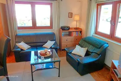 Ein Sitzbereich in der Unterkunft Ferienhaus Friedel