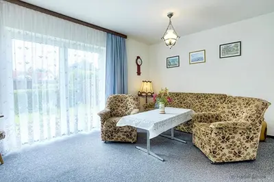 Ein Sitzbereich in der Unterkunft Bossow, Regina