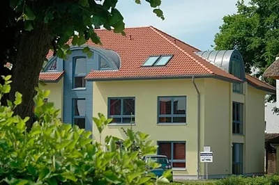 Das Gebäude in dem sich die Ferienwohnung befindet