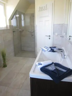 Ein Badezimmer in der Unterkunft Kapitän ParowWindjammer FW 11