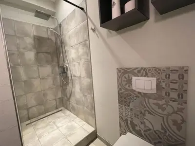 Ein Badezimmer in der Unterkunft Idyllischer Hof mit 5 Wohnungen nahe des Saaler Boddens