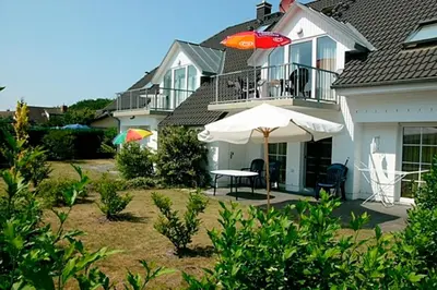 Ein Garten an der Unterkunft Am Strand 2, PP innen