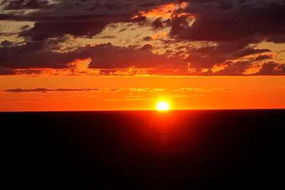Blick auf den Sonnenuntergang/Sonnenaufgang von der Ferienwohnung aus oder aus der Nähe