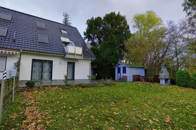 Ein Garten an der Unterkunft Hirschberger, Christian, FW 2