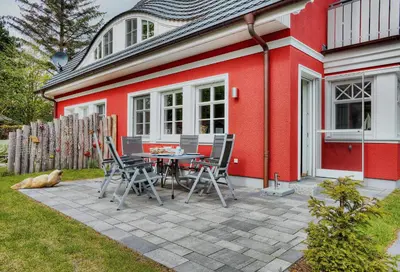 Das Gebäude in dem sich das Ferienhaus befindet