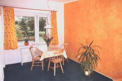 Ein Sitzbereich in der Unterkunft Windspiel, FW 2