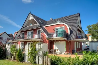 Das Gebäude in dem sich die Ferienwohnung befindet