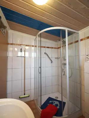 Ein Badezimmer in der Unterkunft Rogk, Christa