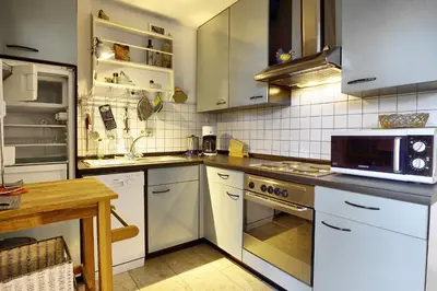 Küche/Küchenzeile in der Unterkunft Wohnung Pauli, FW 2