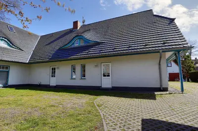 Das Gebäude in dem sich die Ferienwohnung befindet
