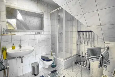 Ein Badezimmer in der Unterkunft Seerengeti