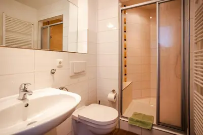 Ein Badezimmer in der Unterkunft DER STÖRTEBEKER - 