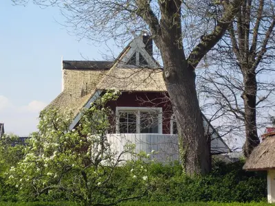 Das Gebäude in dem sich die Ferienwohnung befindet