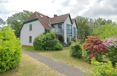 Ein Garten an der Unterkunft Vierkant FW 2