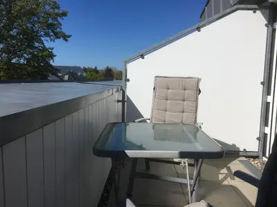 Ein Balkon oder eine Terrasse in der Unterkunft FEWO VI Villa Nicole Hafenstraße 37