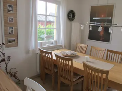 Küche/Küchenzeile in der Unterkunft DHH Wiesenstraße 55 - Dünensand