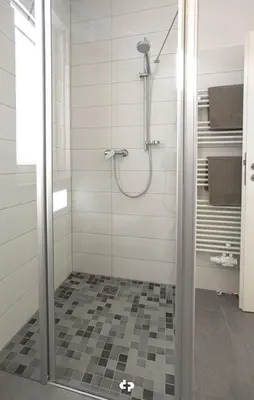 Ein Badezimmer in der Unterkunft WINDLICHT App Nr 3 max 4 Pers