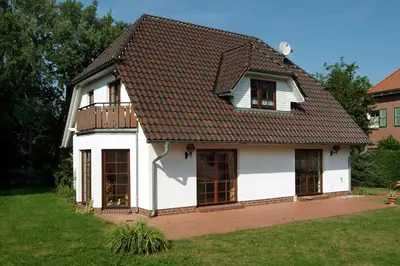 Das Gebäude in dem sich die Ferienwohnung befindet