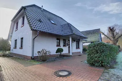 Das Gebäude in dem sich die Ferienwohnung befindet