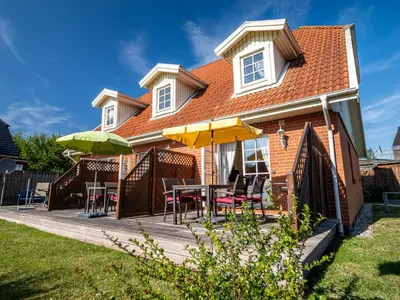 Das Gebäude in dem sich das Ferienhaus befindet