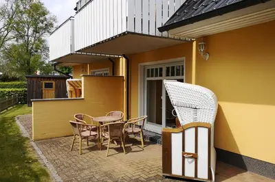 Das Gebäude in dem sich das Ferienhaus befindet