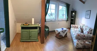 Ein Sitzbereich in der Unterkunft Ferienhaus Schiffchen 