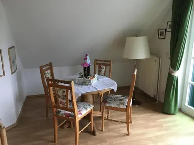Ein Sitzbereich in der Unterkunft Ferienhaus Schiffchen 