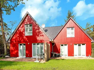 Das Gebäude in dem sich das Ferienhaus befindet