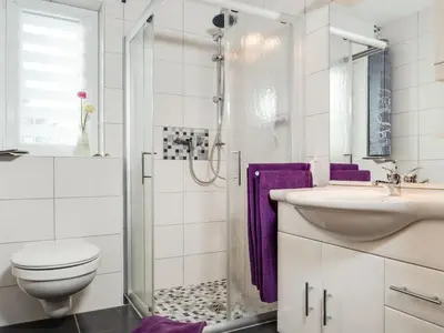 Ein Badezimmer in der Unterkunft Wiesenstraße 2 Whg 1