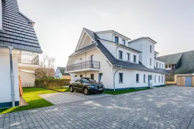 Das Gebäude in dem sich die Ferienwohnung befindet