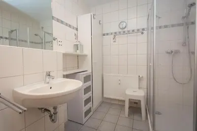 Ein Badezimmer in der Unterkunft Birkenstraße 7 Whg 2