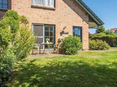 Ein Garten an der Unterkunft App Am Paalen 18