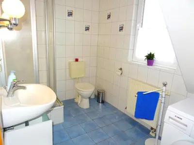 Ein Badezimmer in der Unterkunft Birkenstraße 6j