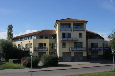 Das Gebäude in dem sich die Ferienwohnung befindet