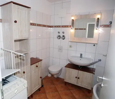 Ein Badezimmer in der Unterkunft Likedeeler Weg 1 Whg 18