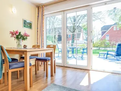 Ein Sitzbereich in der Unterkunft Birkenstraße 6 Haus I Whg 1