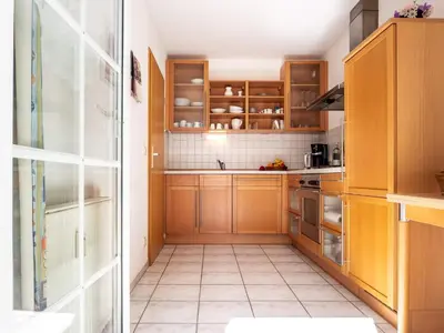Küche/Küchenzeile in der Unterkunft Birkenstraße 6 Haus I Whg 1